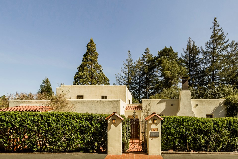 picture perfect hillsborough heights home